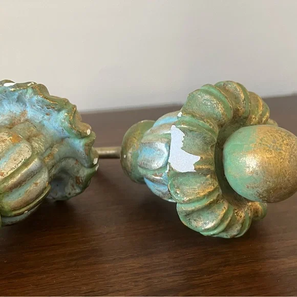 Set of 4 Vintage Plaster Curtain Tiebacks or Finials - Picture 11 of 11